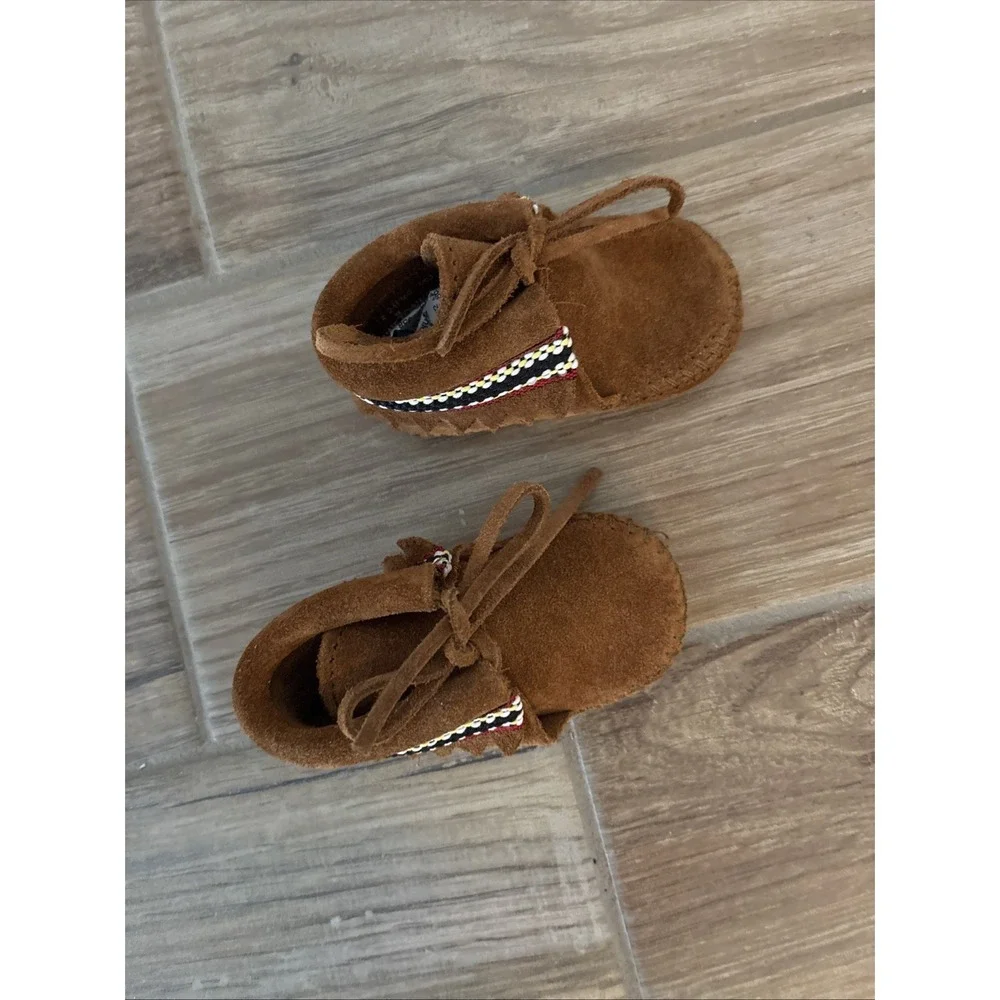 Minnetonka Baby braid Lace bootie shoes size‎ 2